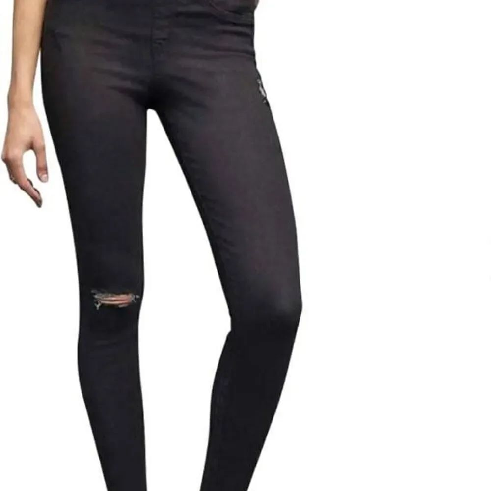 Spanx black distressed skinny jeans sz S